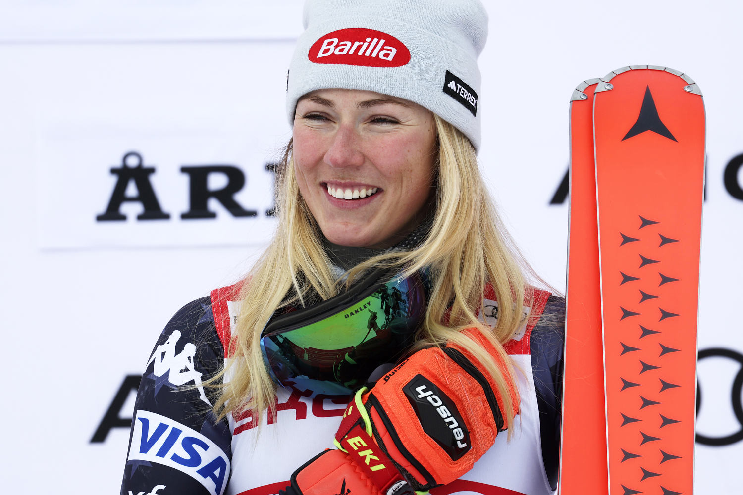 Olympic gold medalist Mikaela Shiffrin announces return to skiing