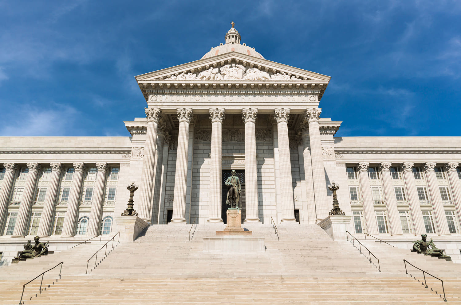 Missouri Legislature passes new Republican-drawn congressional map