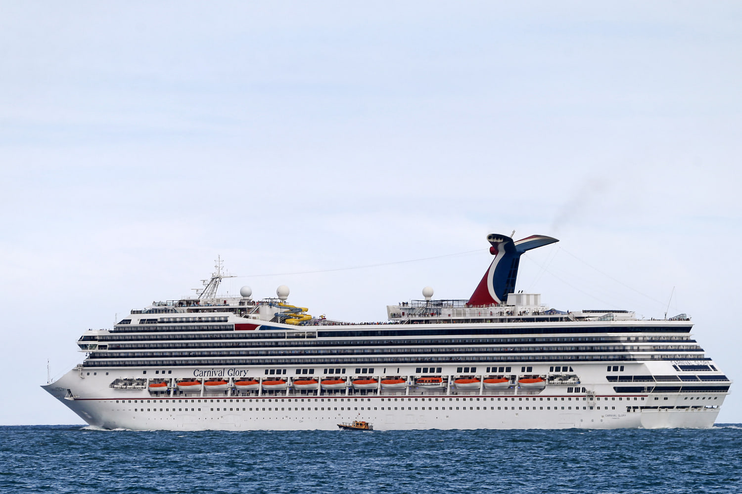 U.S. Coast Guard searches for man missing from Louisiana cruise ship