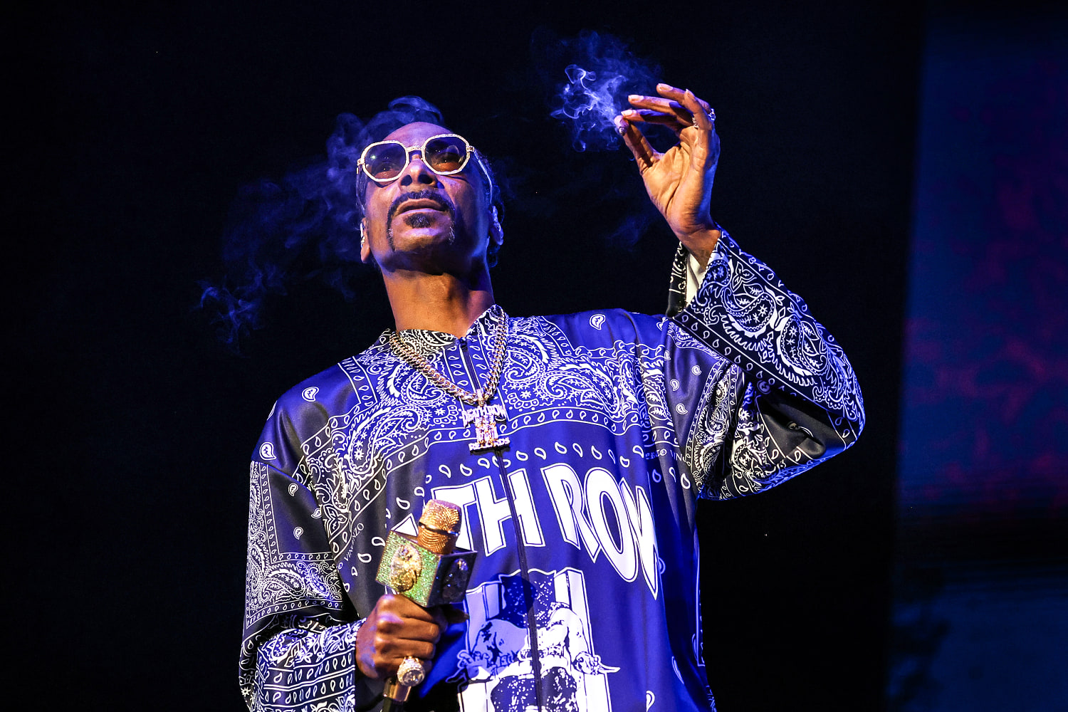 Snoop Dogg says he’s giving up smoking after years of marijuana use
