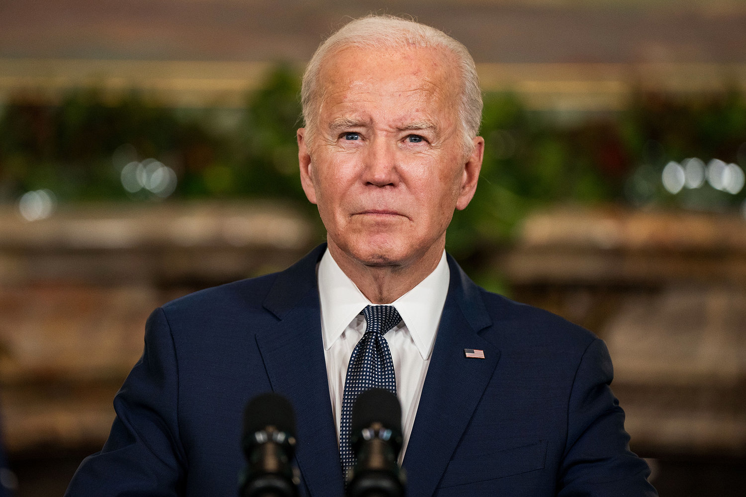 Biden signs government funding bill and autoworkers approve new contract: Morning Rundown