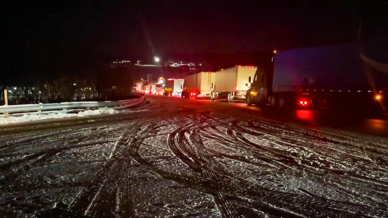 5 people killed by tractor-trailer after they left vehicles on snowy Pennsylvania highway
