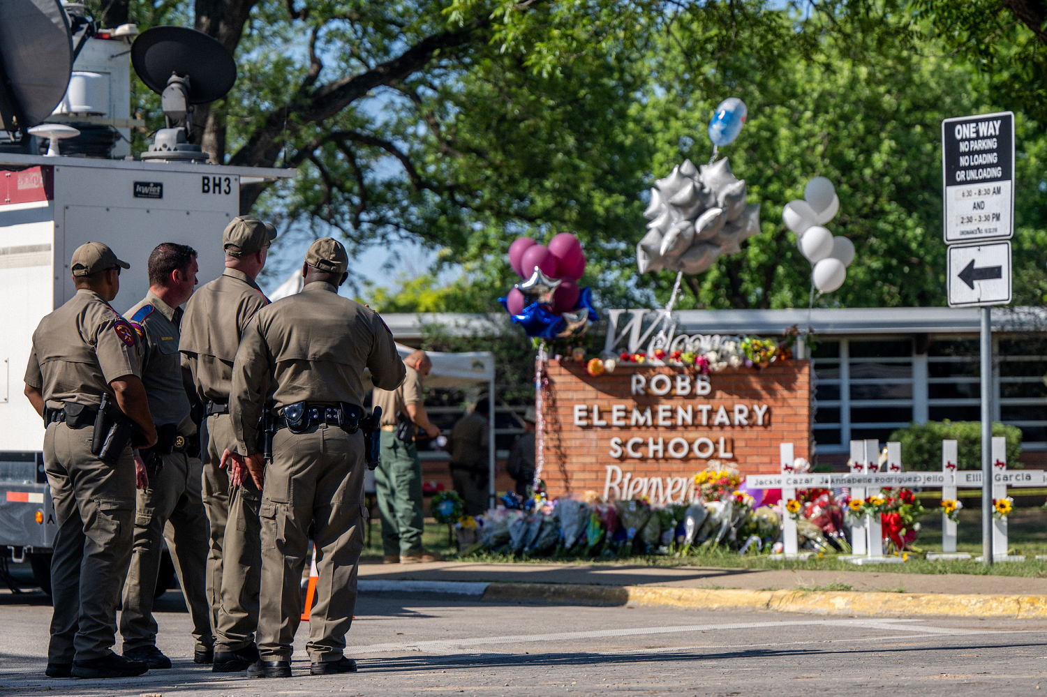 Police could have saved more lives at Robb Elementary. It's criminal that they didn't.
