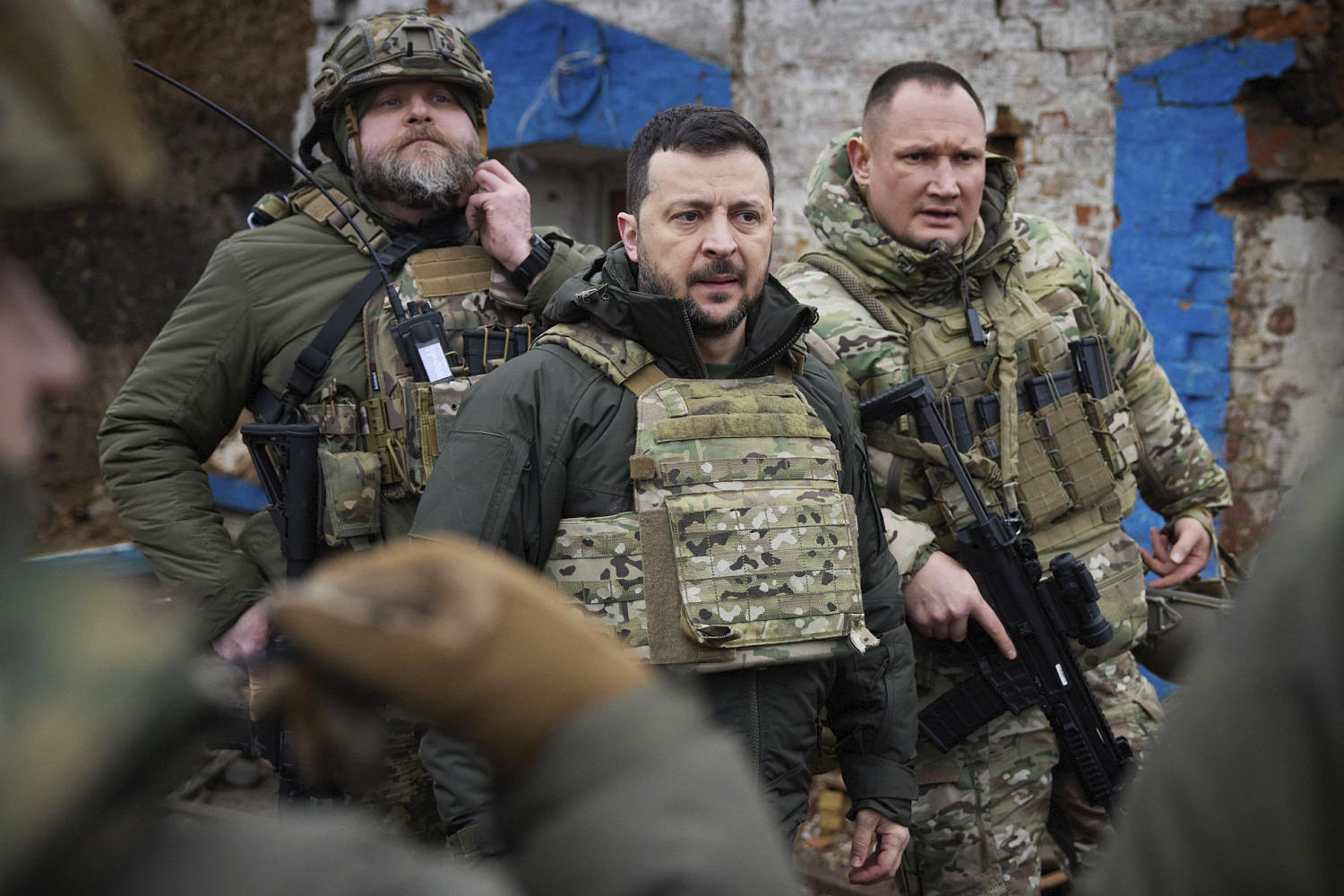 Ukrainian president confirms he’s thinking about dismissing the country’s military chief