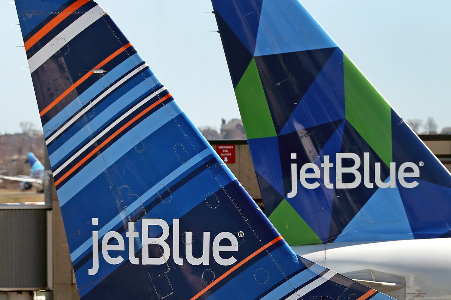 2 JetBlue planes touch at Logan Airport, leading to cancellation of both flights, authorities say