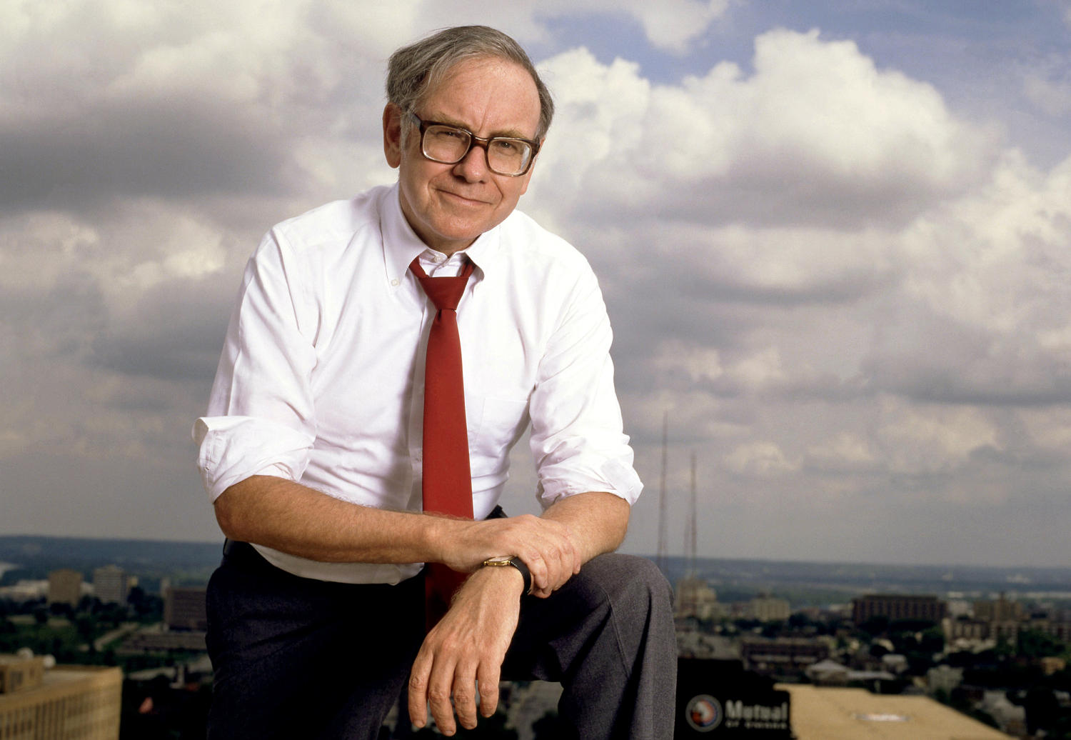 Warren Buffett steps down as Berkshire Hathaway chairman