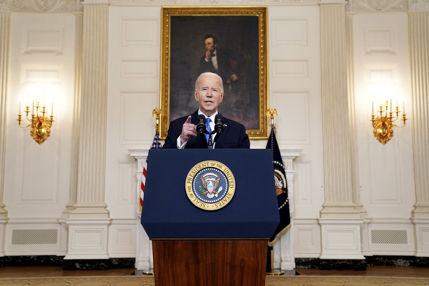 Biden calls Trump's NATO remarks 'un-American' 