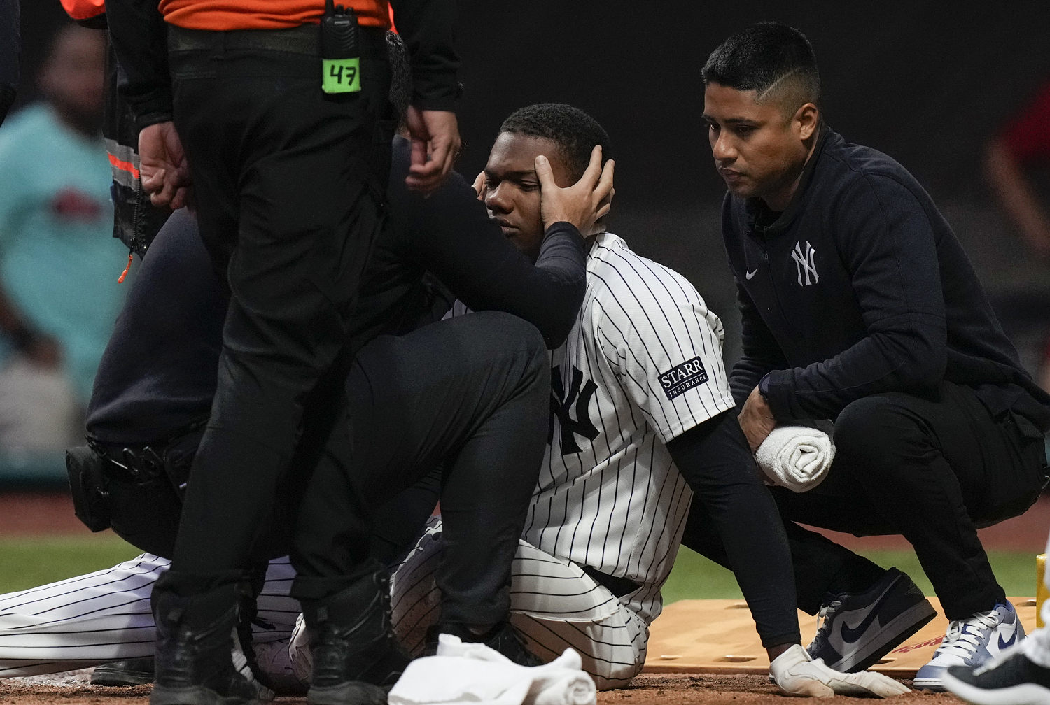 New York Yankee Oscar Gonzalez fractures right orbital after fouling ball into his own face