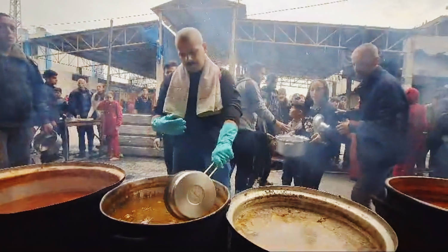 Gaza soup kitchen bridges efforts from brothers thousands of miles apart 