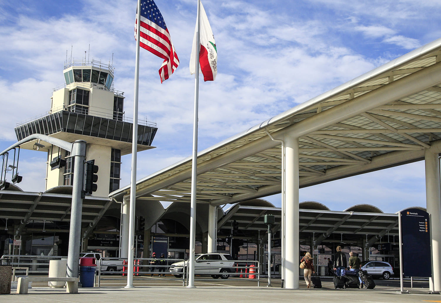 Oakland officials vote to include 'San Francisco' in airport's name, despite opposition