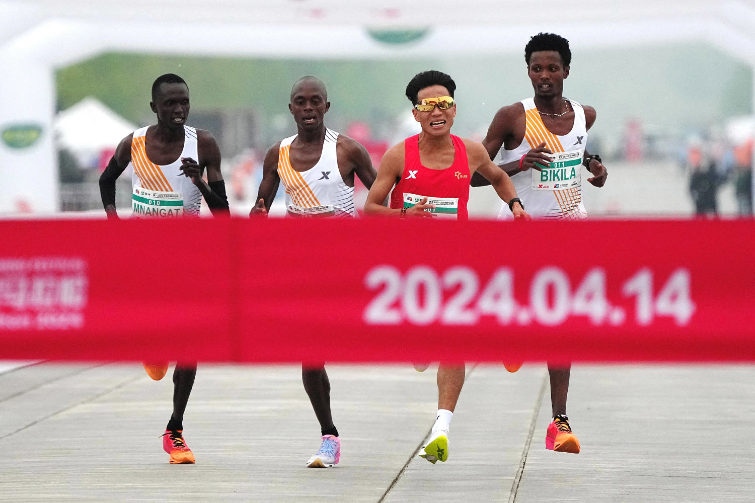 Chinese runner's win is revoked after investigation into Beijing Half Marathon