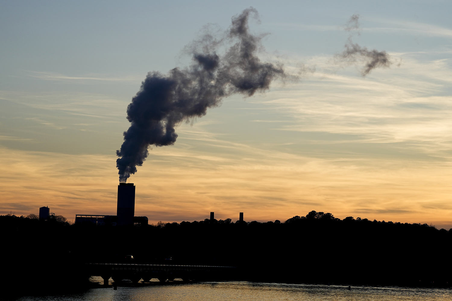 New EPA rules would force coal-fired power plants to capture emissions or shut down