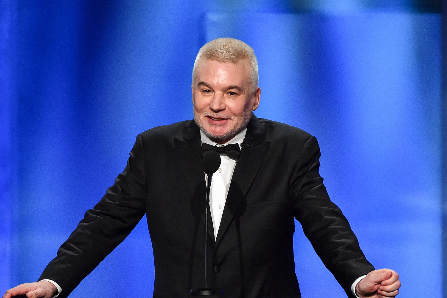 Mike Myers reveals his new look as a silver fox — and fans are praising it