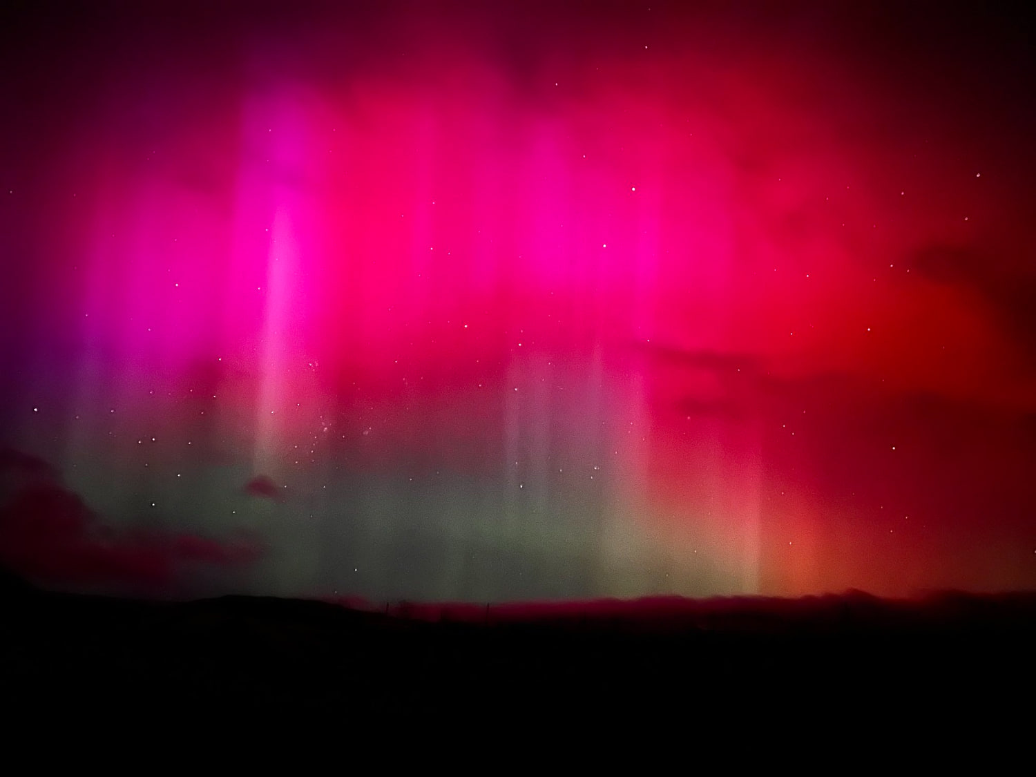 Auroras illuminate night skies around the world, expected to continue through Sunday