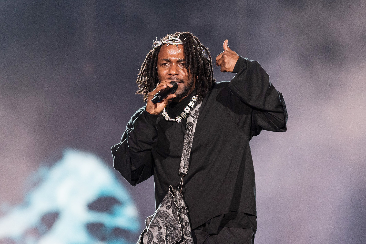 Kendrick Lamar nabs No. 1 spot on Billboard Hot 100 after Drake feud