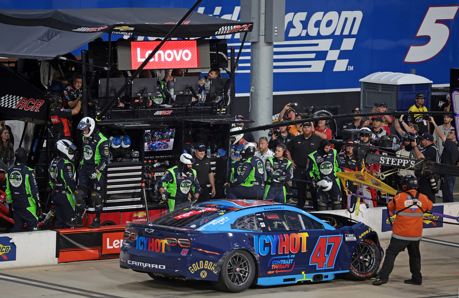Fight breaks out between NASCAR drivers Ricky Stenhouse Jr. and Kyle Busch at All-Star Race