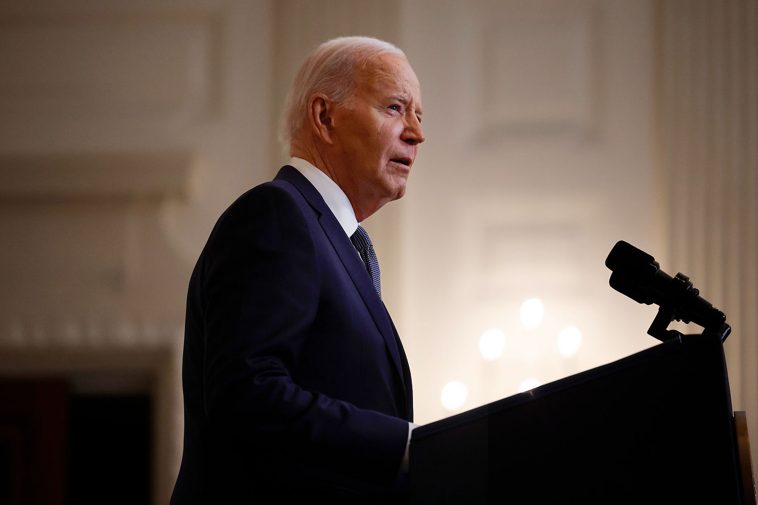 Biden announces Israel has offered a three-part plan to end the war in Gaza