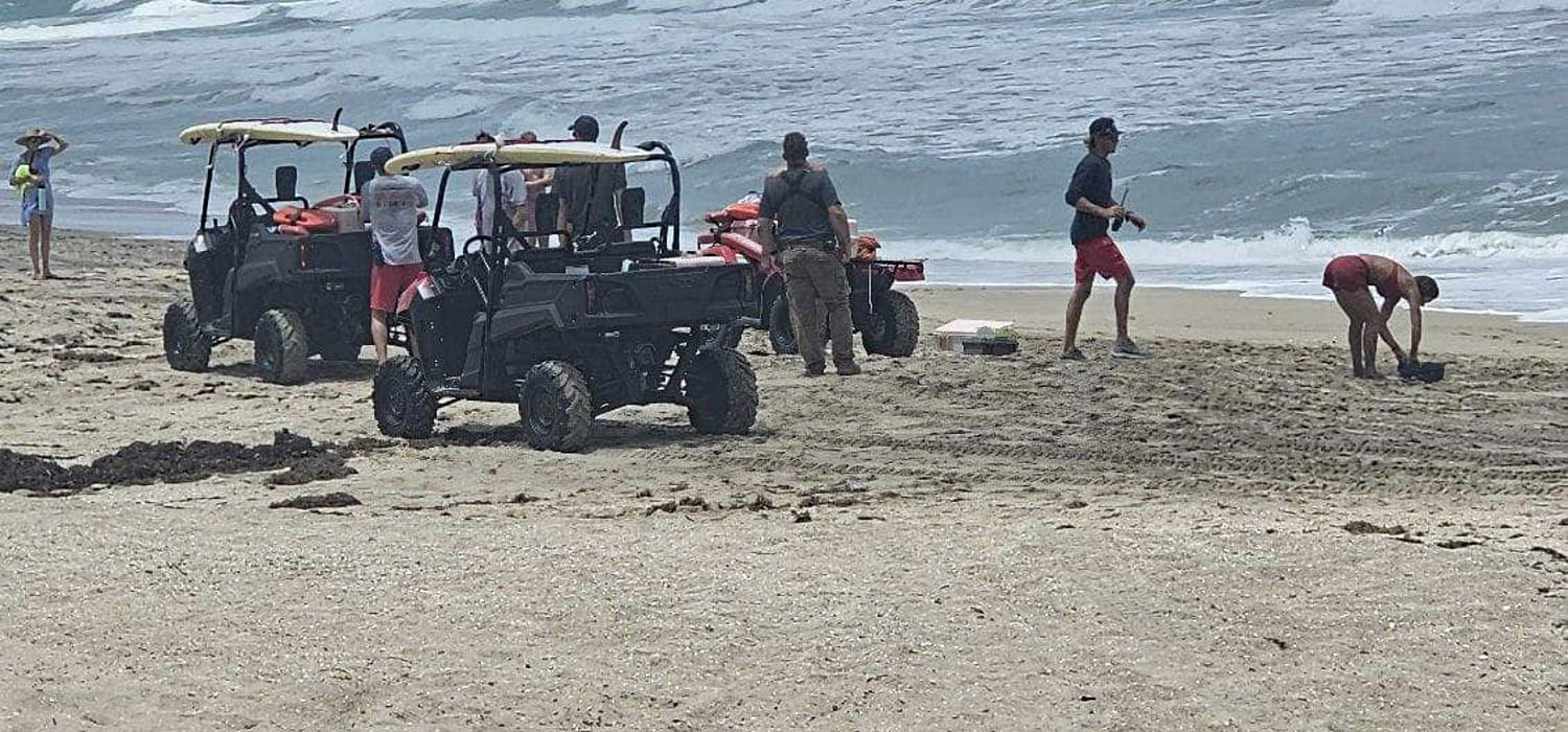 Pennsylvania parents on vacation with 6 children drown after getting caught in rip current