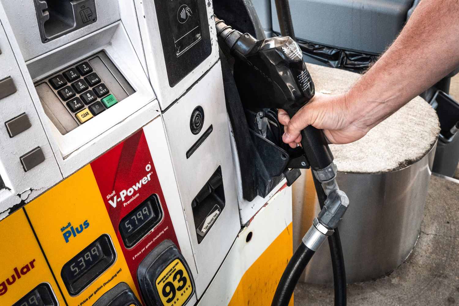 Gas is cheaper this July Fourth. Here’s how to stretch your dollar even further at the pump.