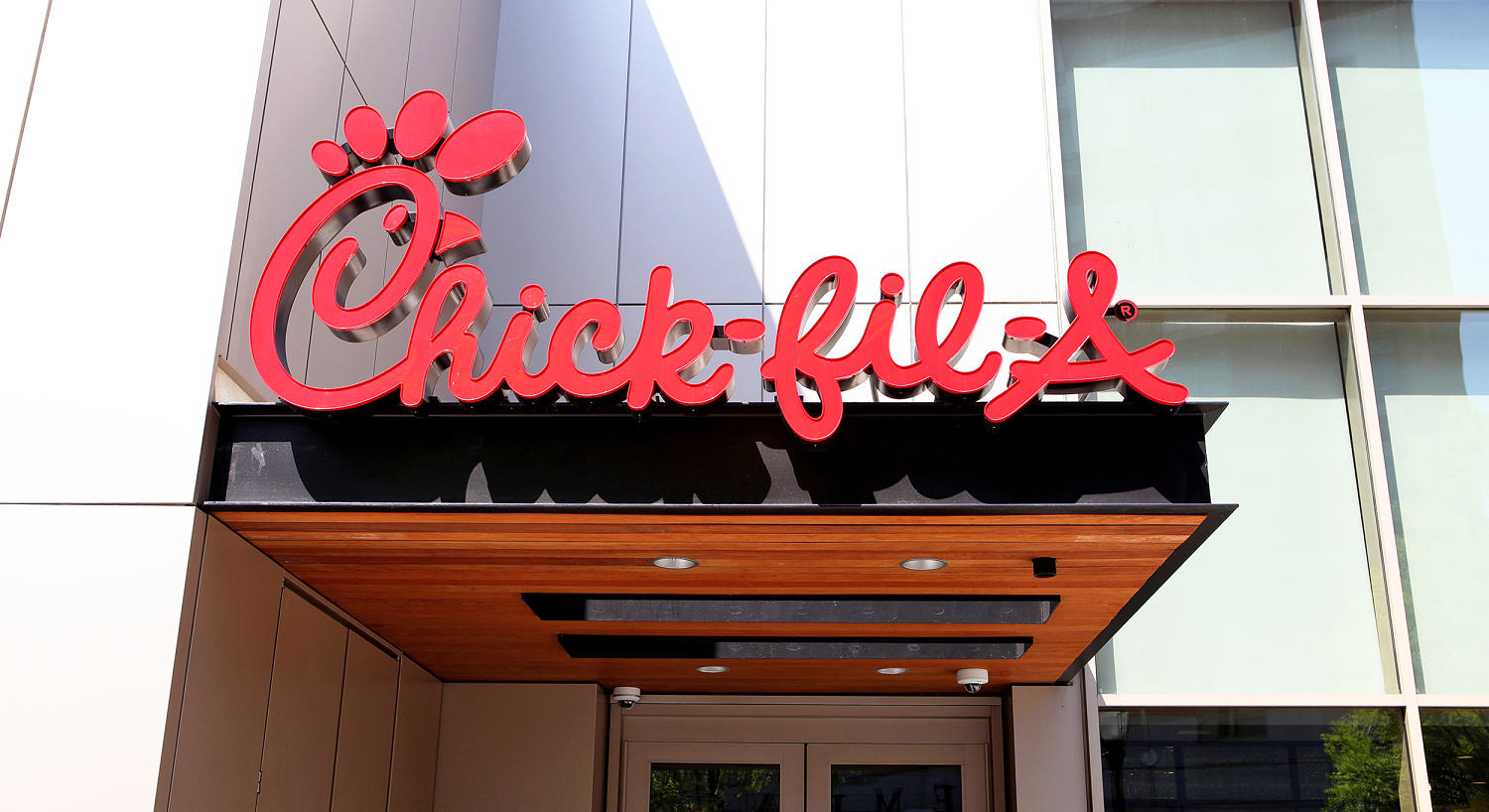 Chick-fil-A charges $35 for controversial kids summer camp: ‘Yay!! Child labor!!’