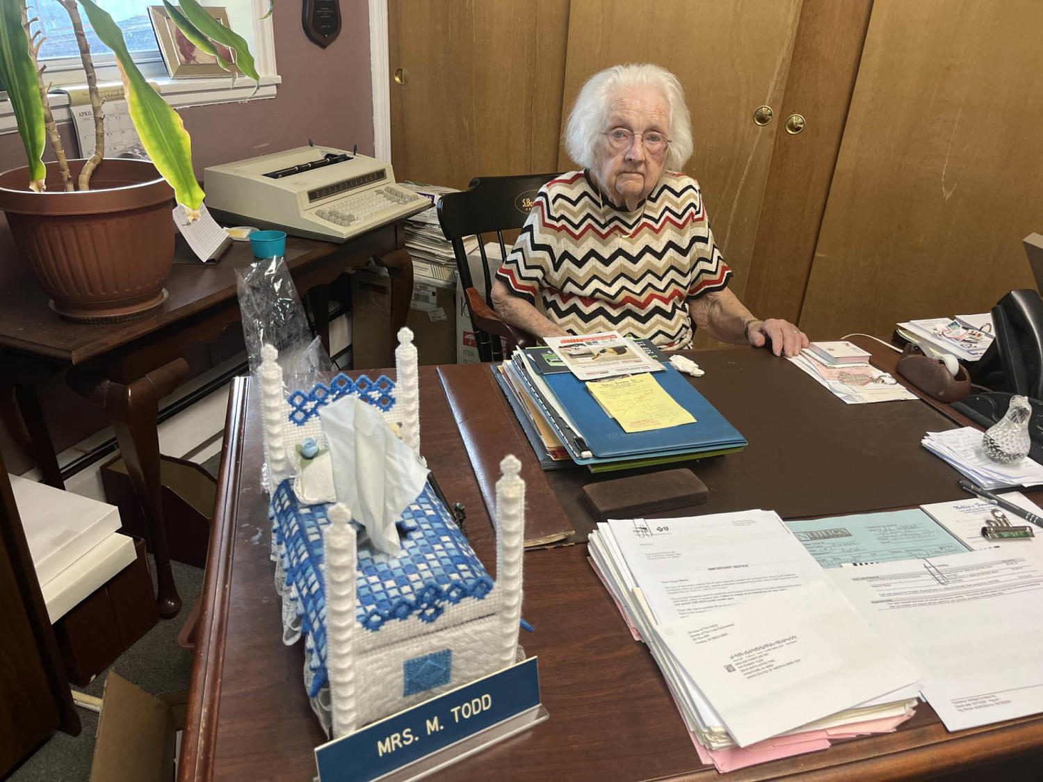 Woman, 100, who still works every day has simple tips for long life: 'Eat right, live right'