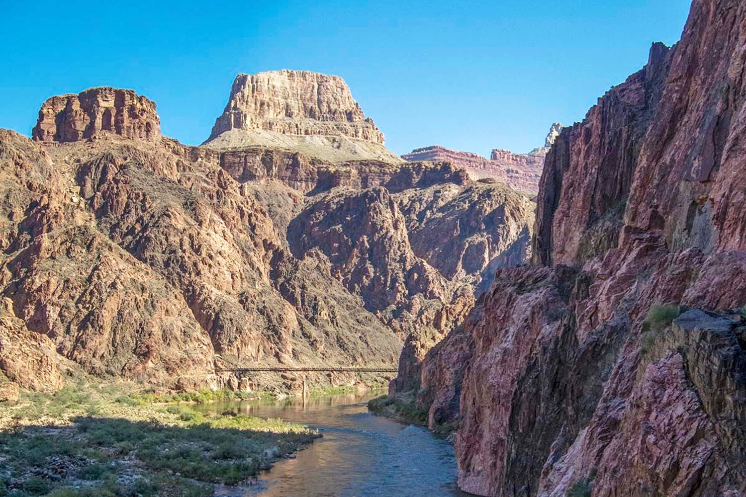 Texas hiker dies after collapsing in Grand Canyon National Park