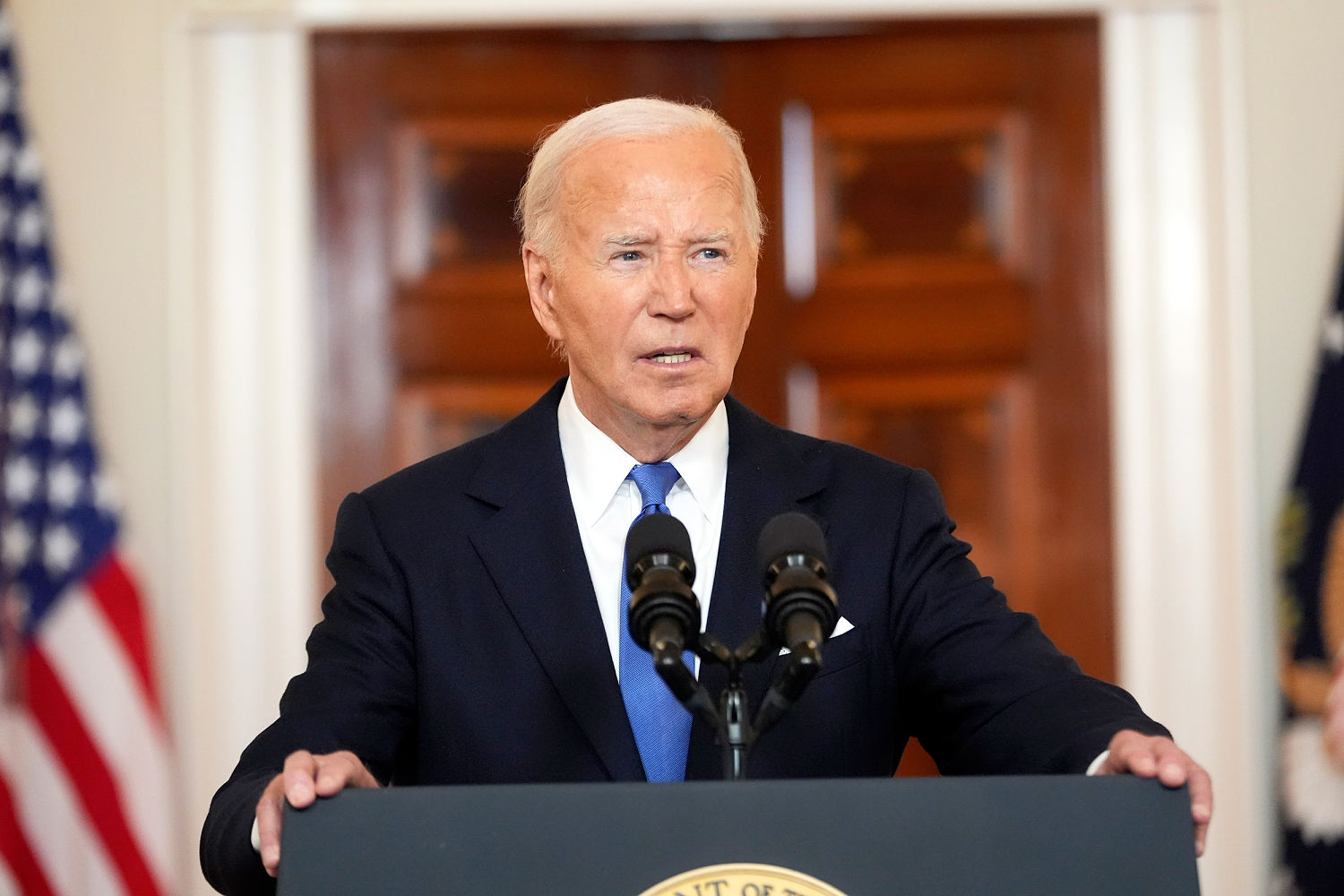 Biden privately remains torn between defiance and acceptance amid calls to step aside