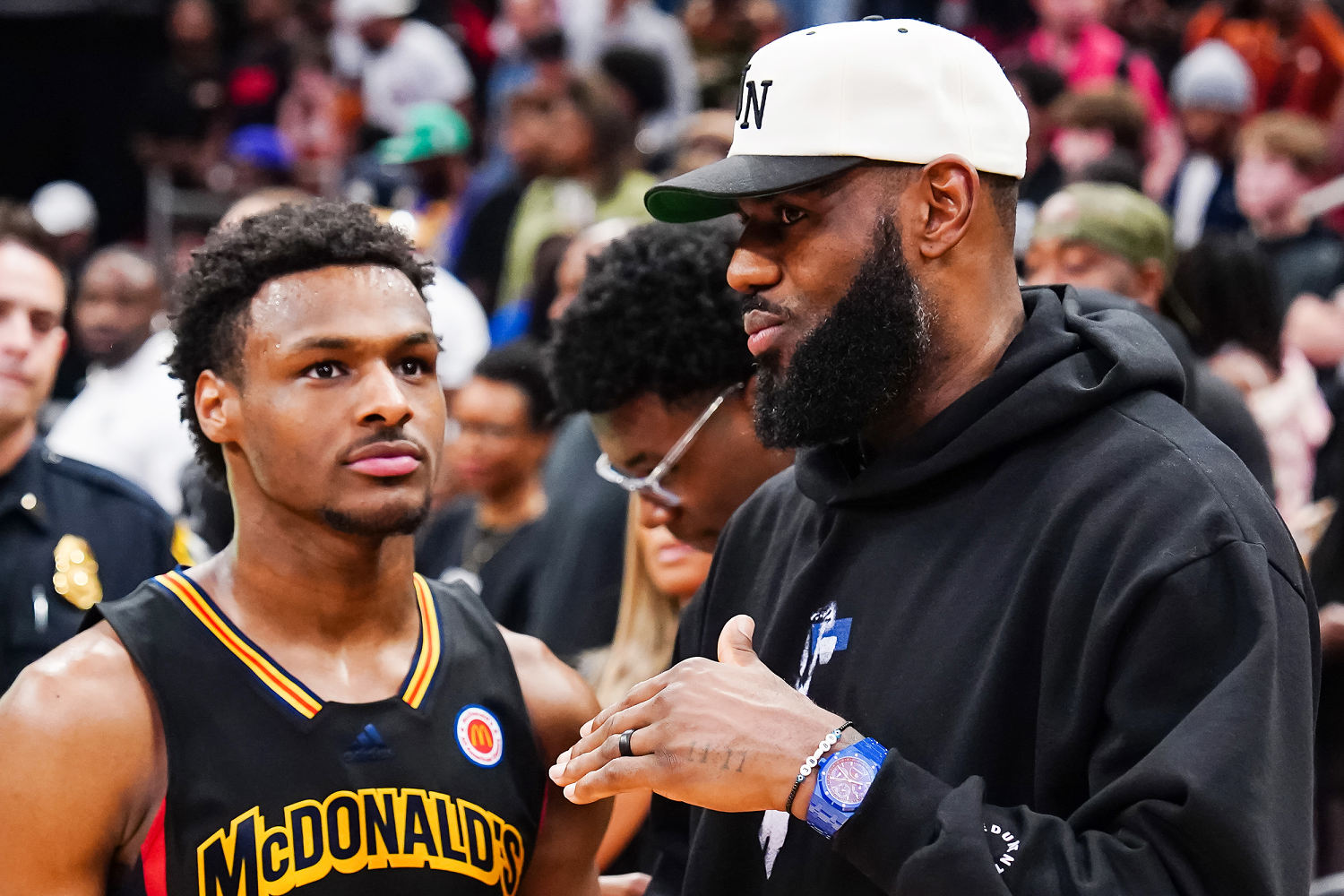 LeBron James signs deal to stay with Lakers, opening door to first father-son teammates in NBA history
