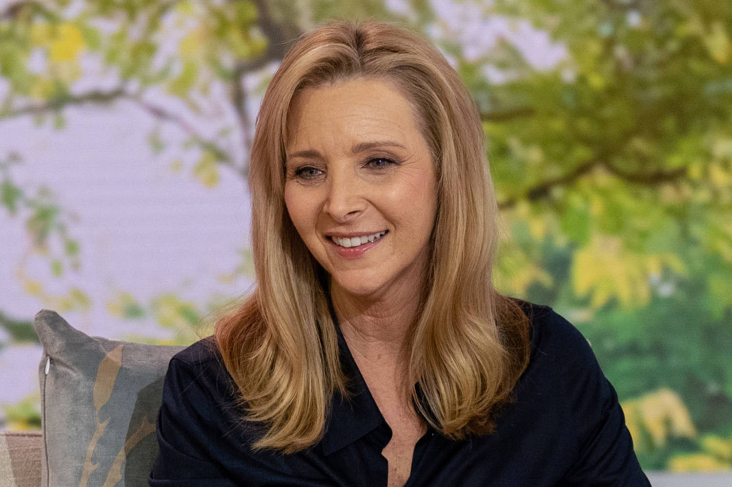 Lisa Kudrow clears air on hating studio audience laughter while taping 'Friends'