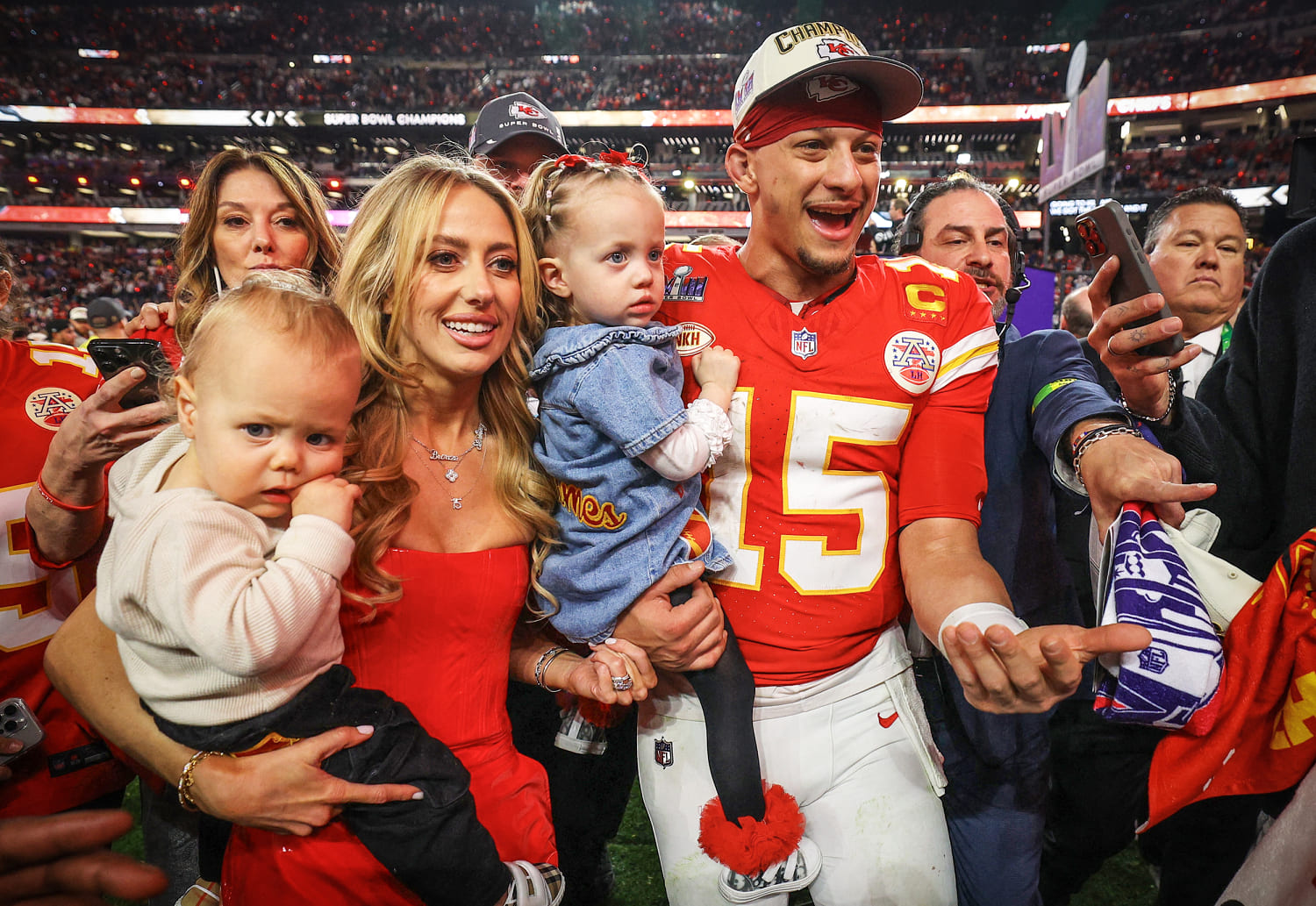 Patrick and Brittany Mahomes announce they're expecting baby No. 3