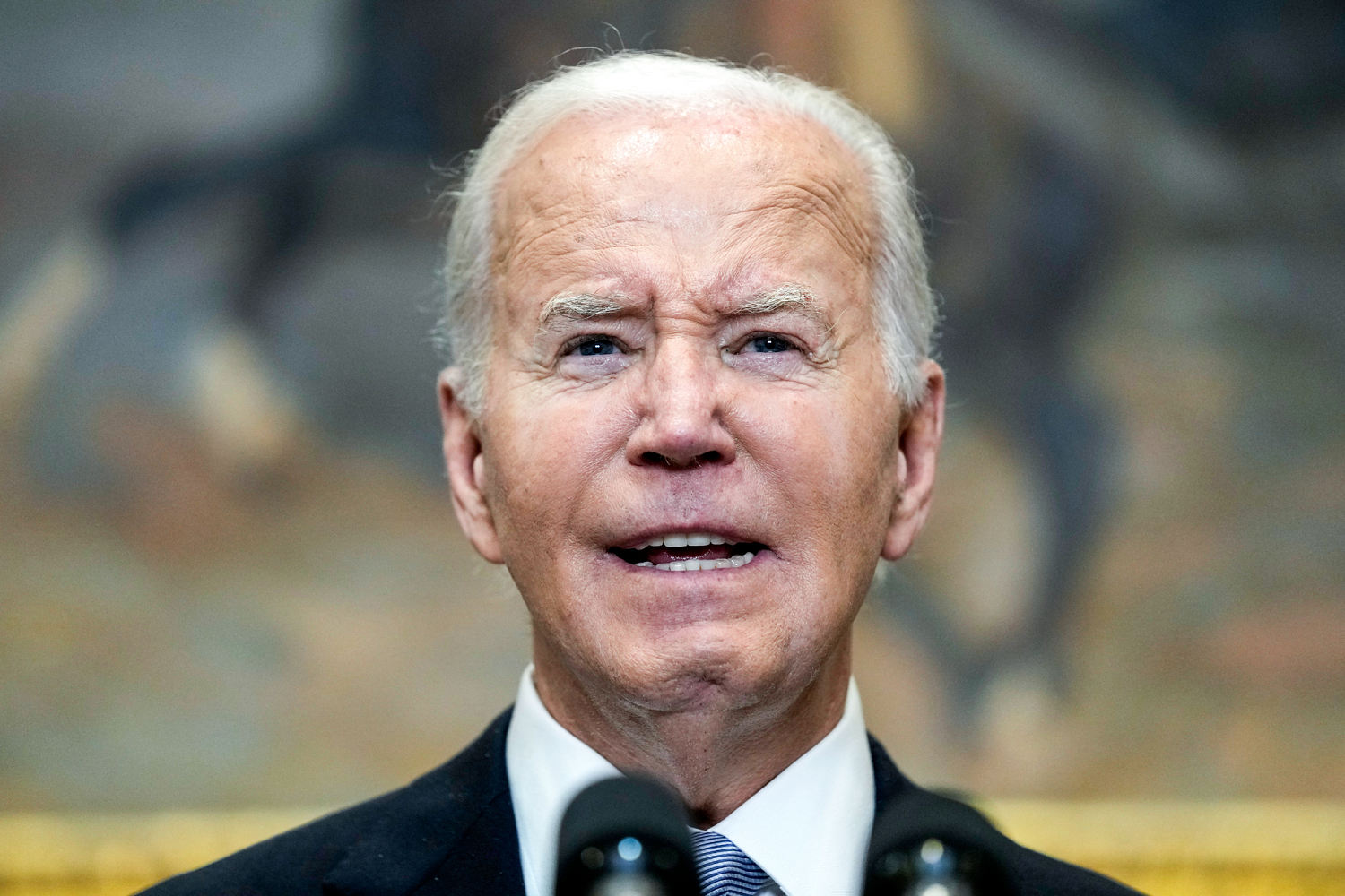 Determined to push forward, Biden tightens his circle and grows combative