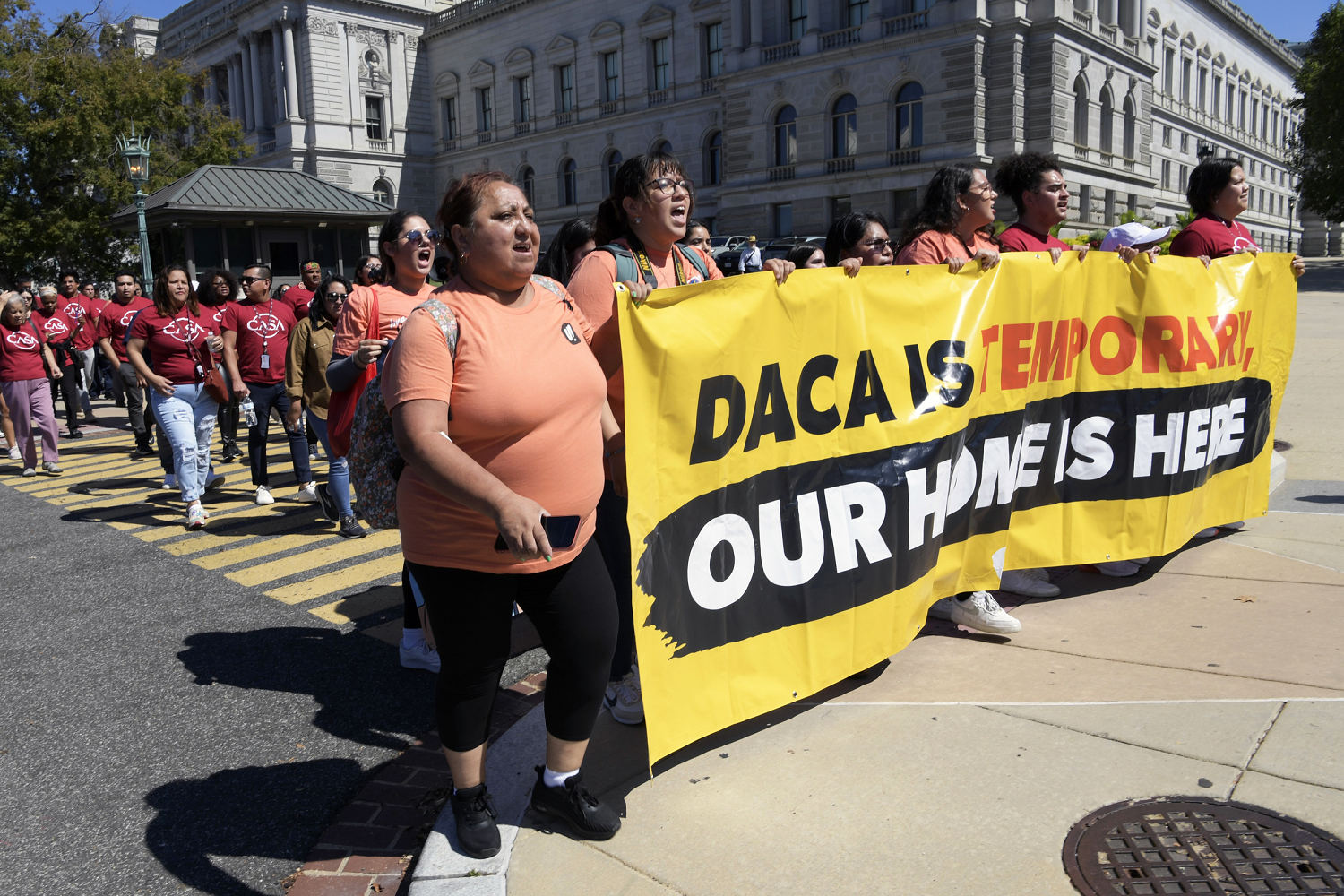 Advocates and lawmakers want an Obamacare marketing plan for DACA recipients
