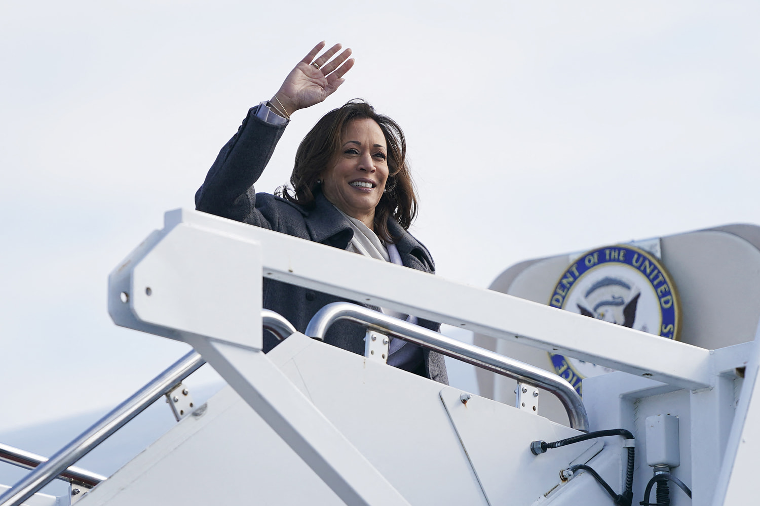 Harris heads to Milwaukee for first rally since launching her presidential campaign 