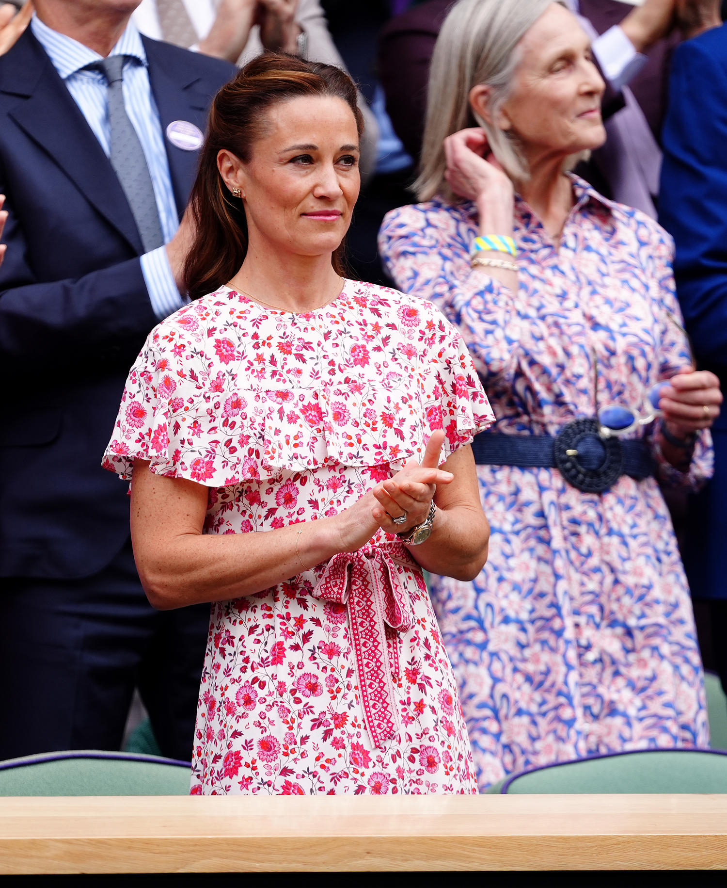 Pippa Middleton steps out with sister Kate at Wimbledon for rare public appearance