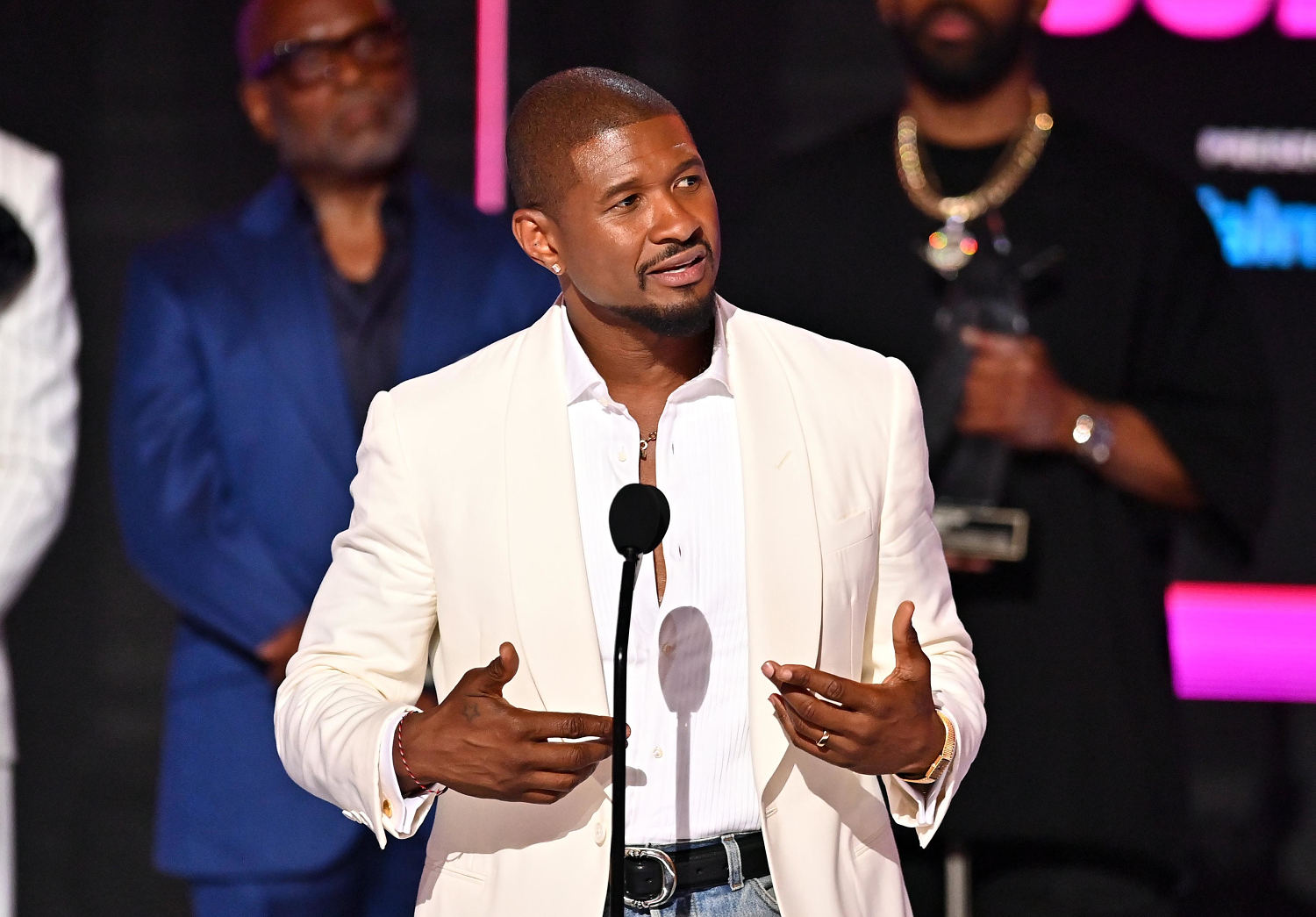 BET posts 'unfiltered' Usher speech after censorship during live awards ceremony