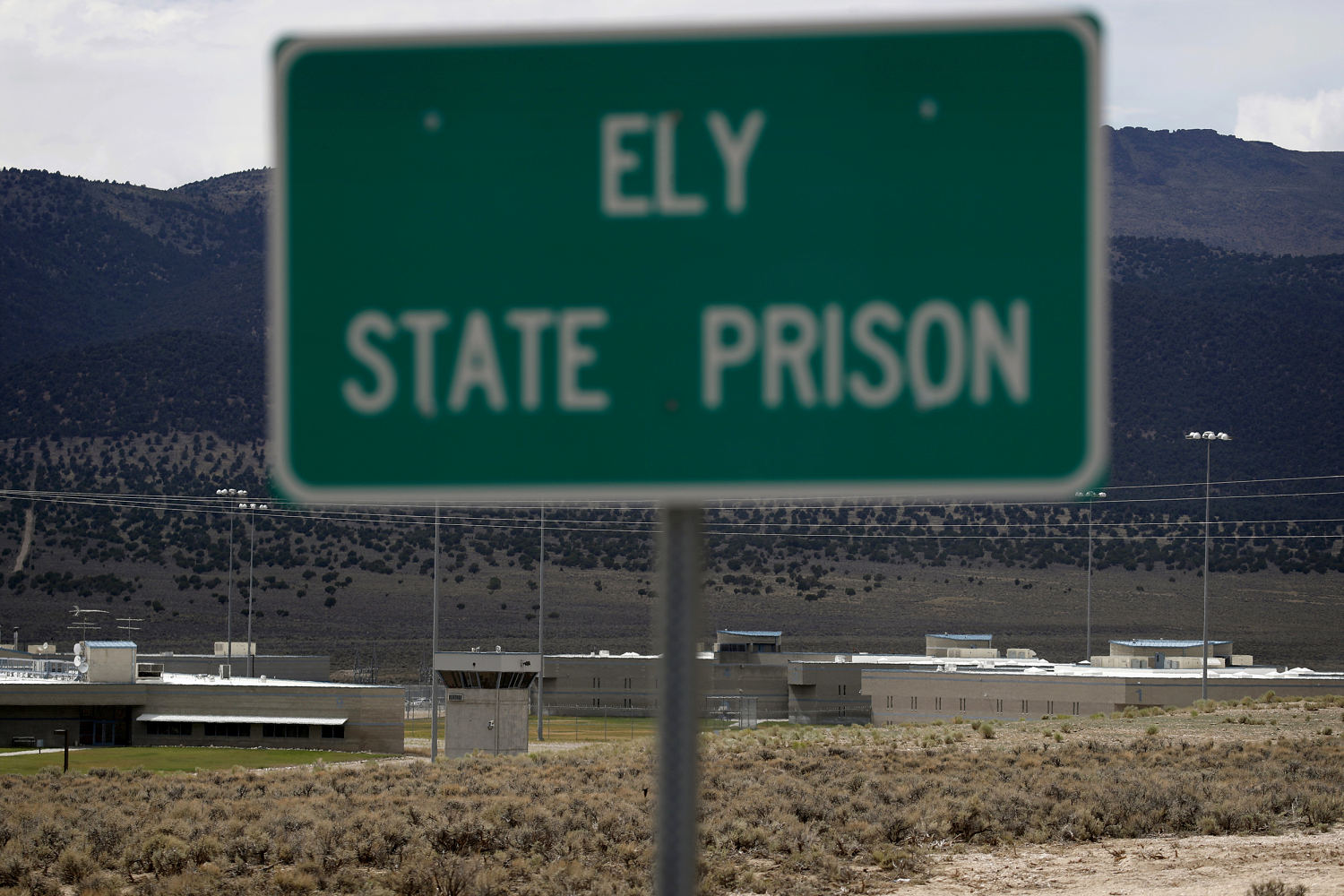 Reputed white supremacist gang leader among three killed in Nevada prison fight 