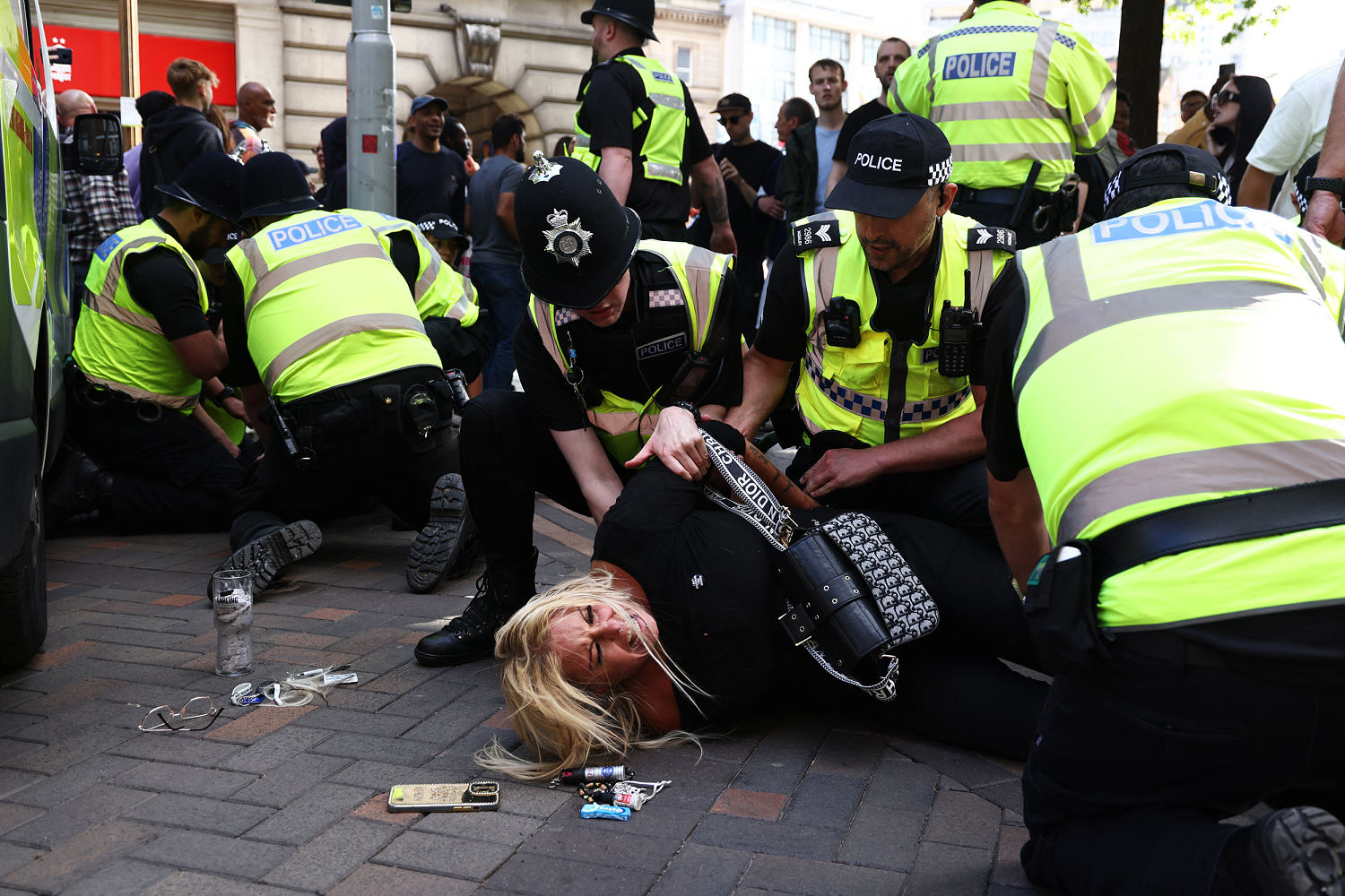 Far right riots erupt in U.K. in the wake of child murders