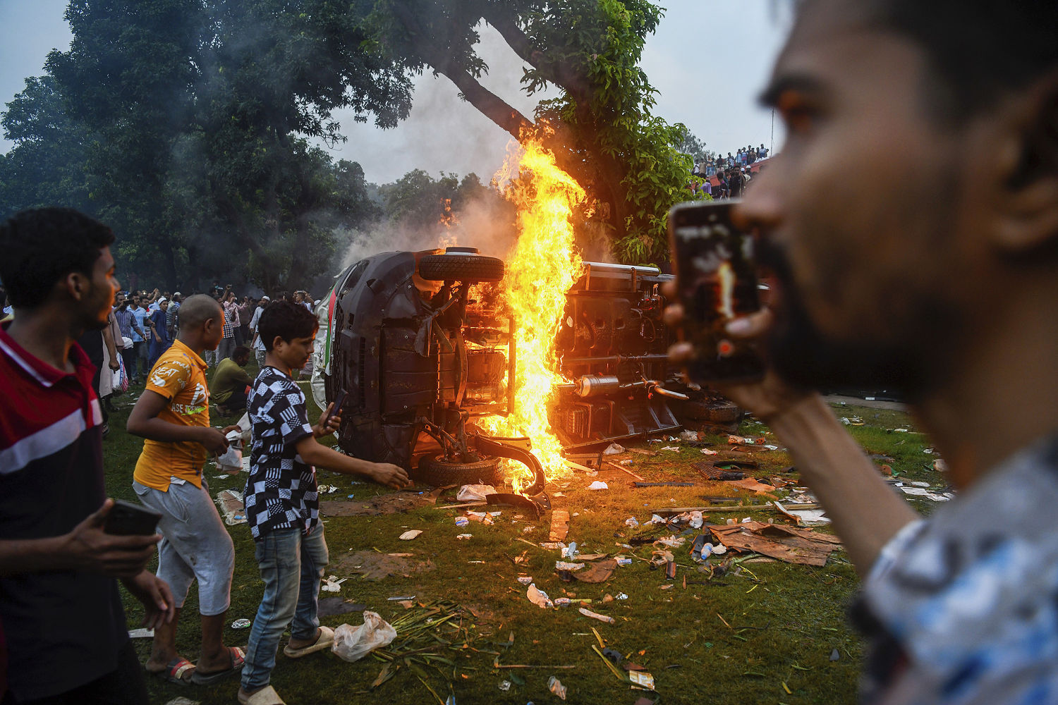 Over 1,000 killed in Bangladesh violence since July, health ministry chief says