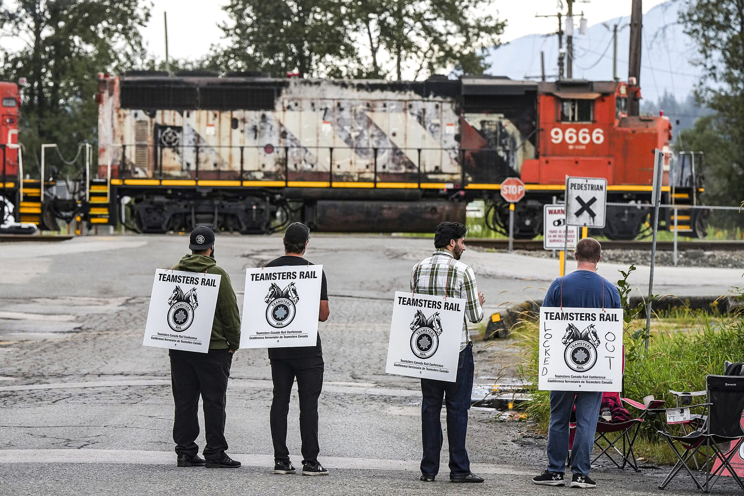 Canada forces arbitration in freight train labor dispute to avert economic crisis