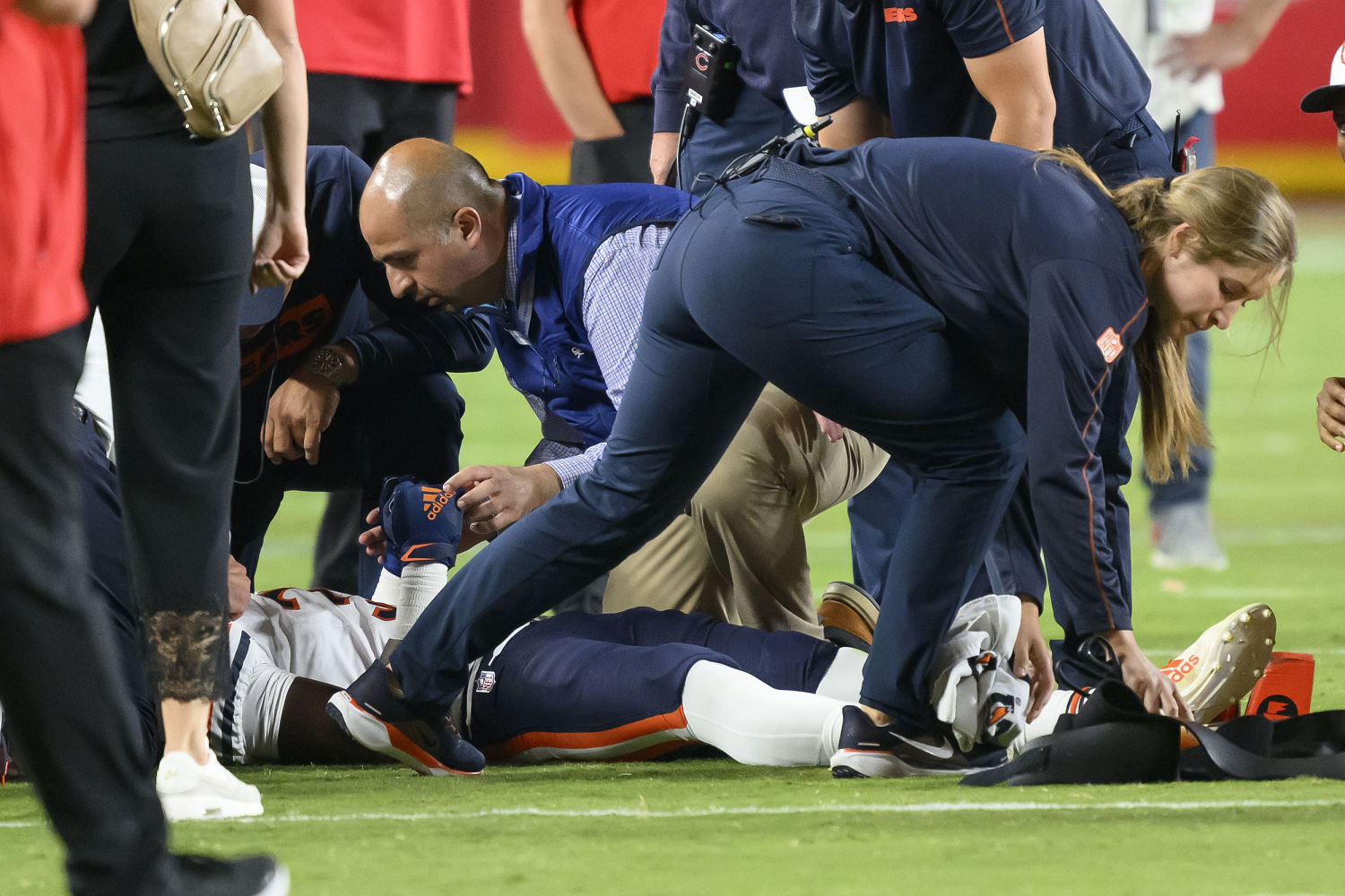 Bears' Douglas Coleman III taken off field on stretcher after tackle against Chiefs