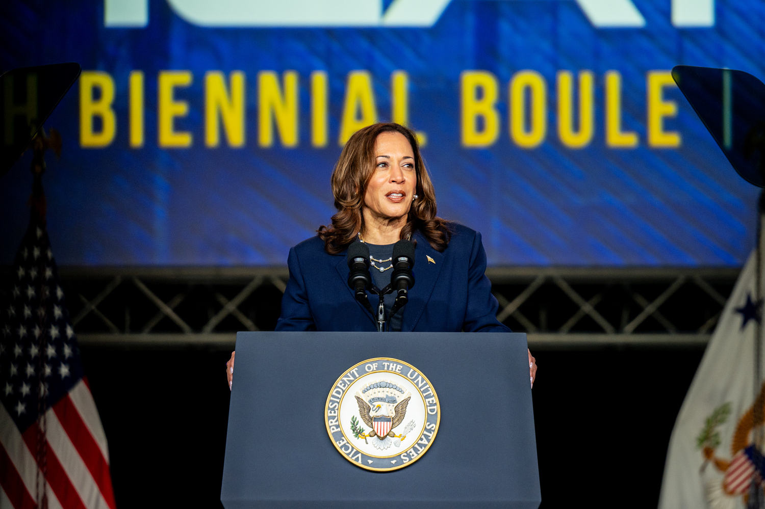 Harris says she would appoint a Republican to her Cabinet if elected