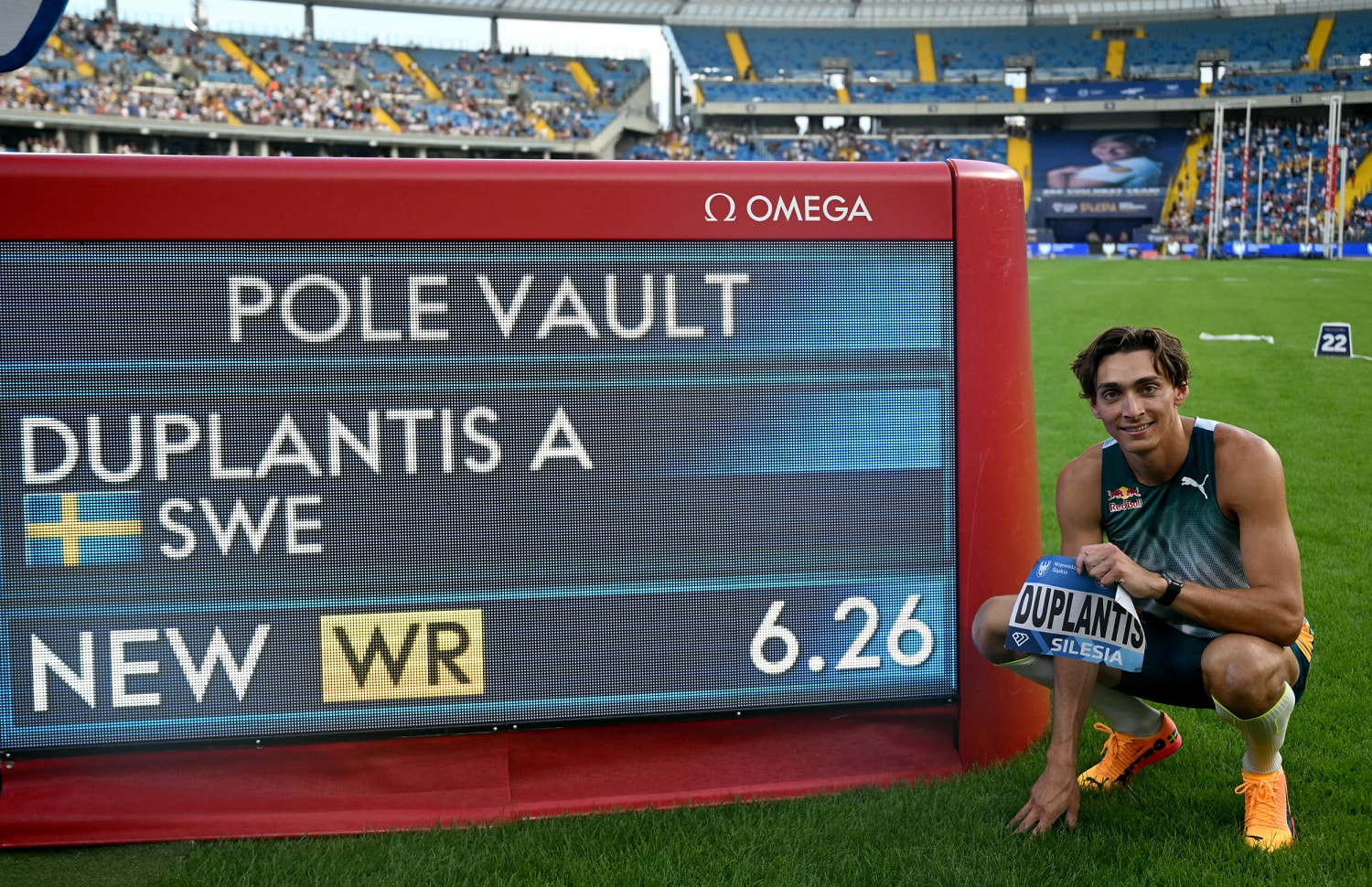 Mondo Duplantis breaks his own pole vault world record again, weeks after Olympics gold