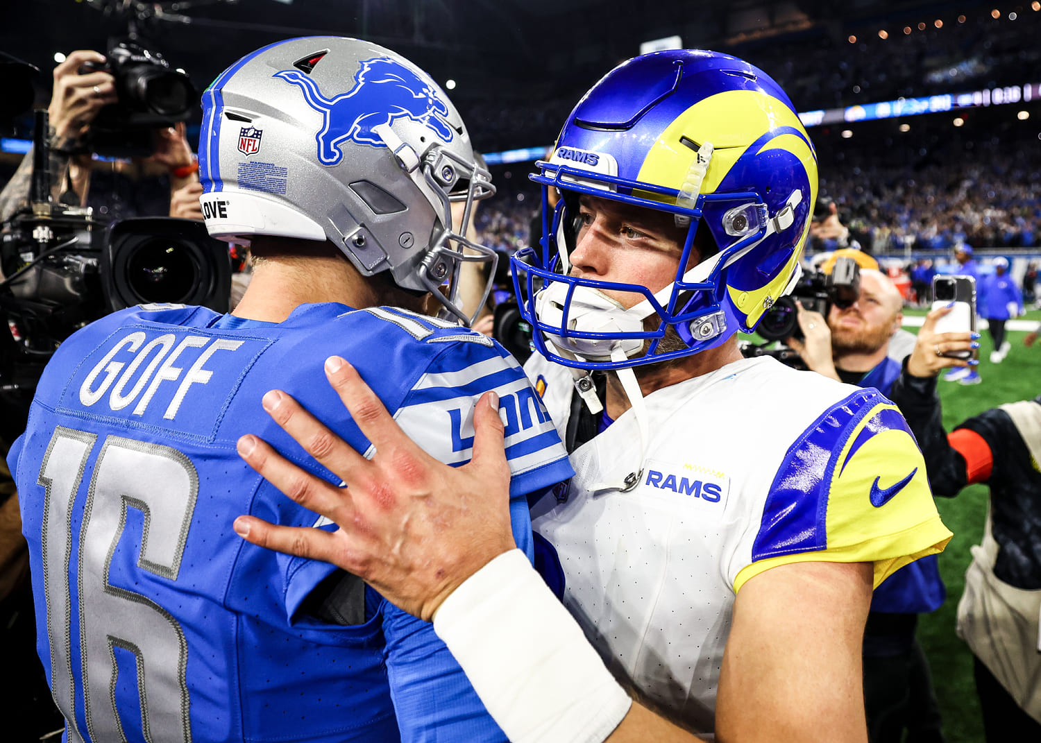 Los Angeles takes on Detroit in battle of top NFC teams