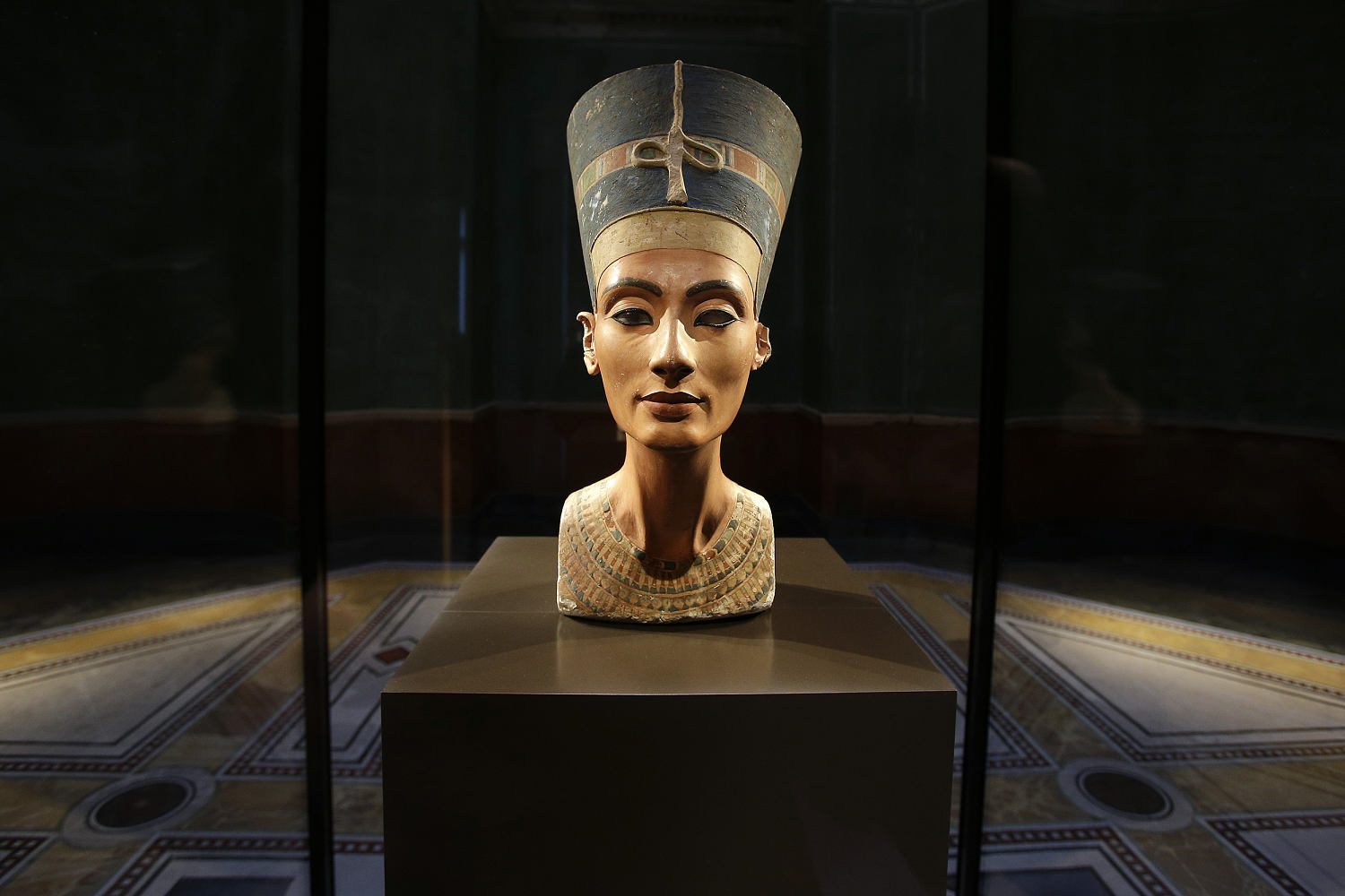 Egyptians launch campaign to repatriate lost Queen Nefertiti