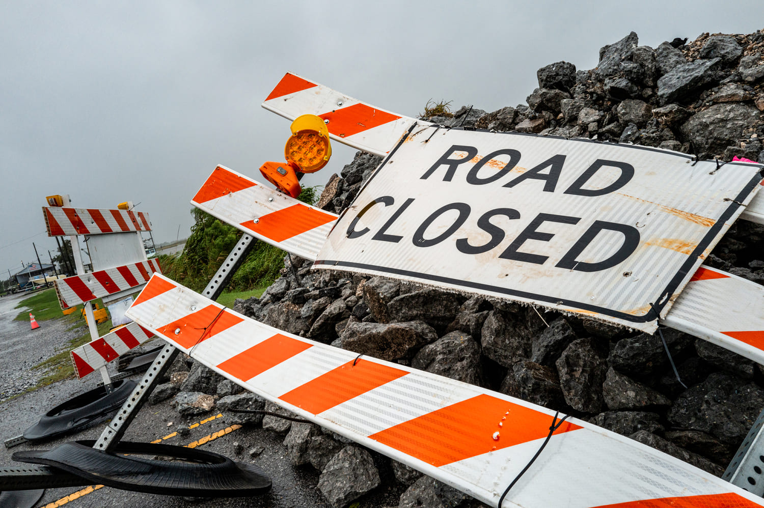 More than 300,000 without power as rain and wind batter Gulf Coast