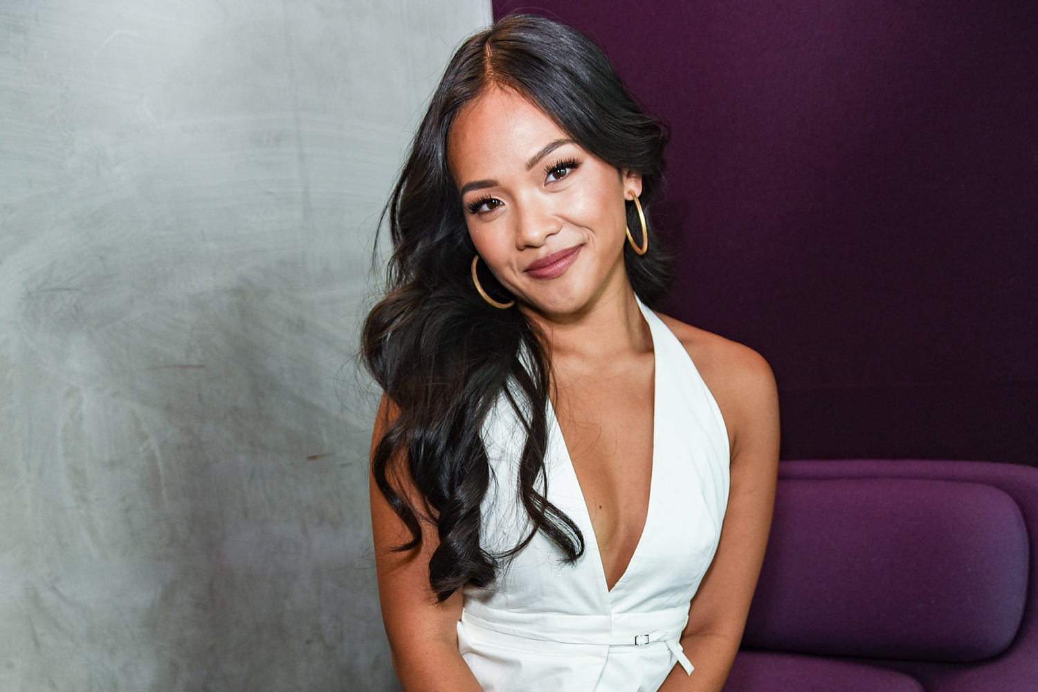 'Bachelorette' Jenn Tran gets support from an unlikely source — a runner-up contestant