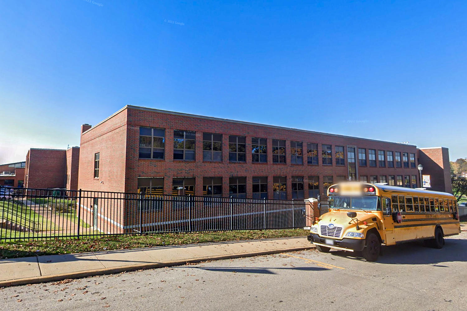 Teen with handgun arrested after posting social media threat to St. Louis County high school