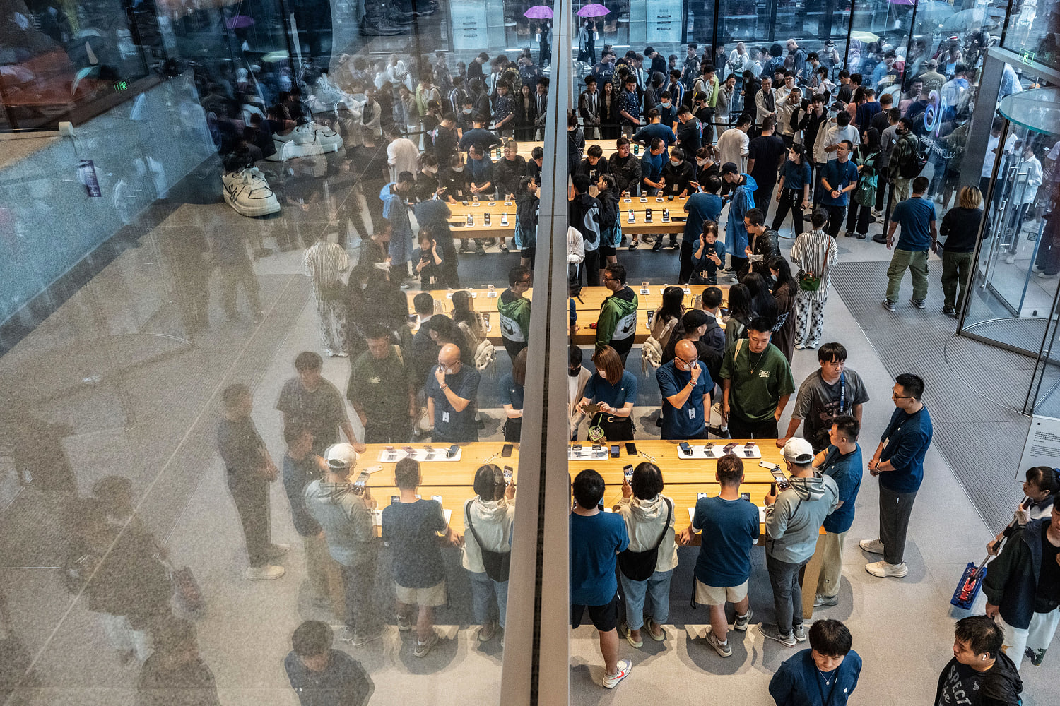 Apple and Huawei battle for sales as their new phones launch on the same day in China