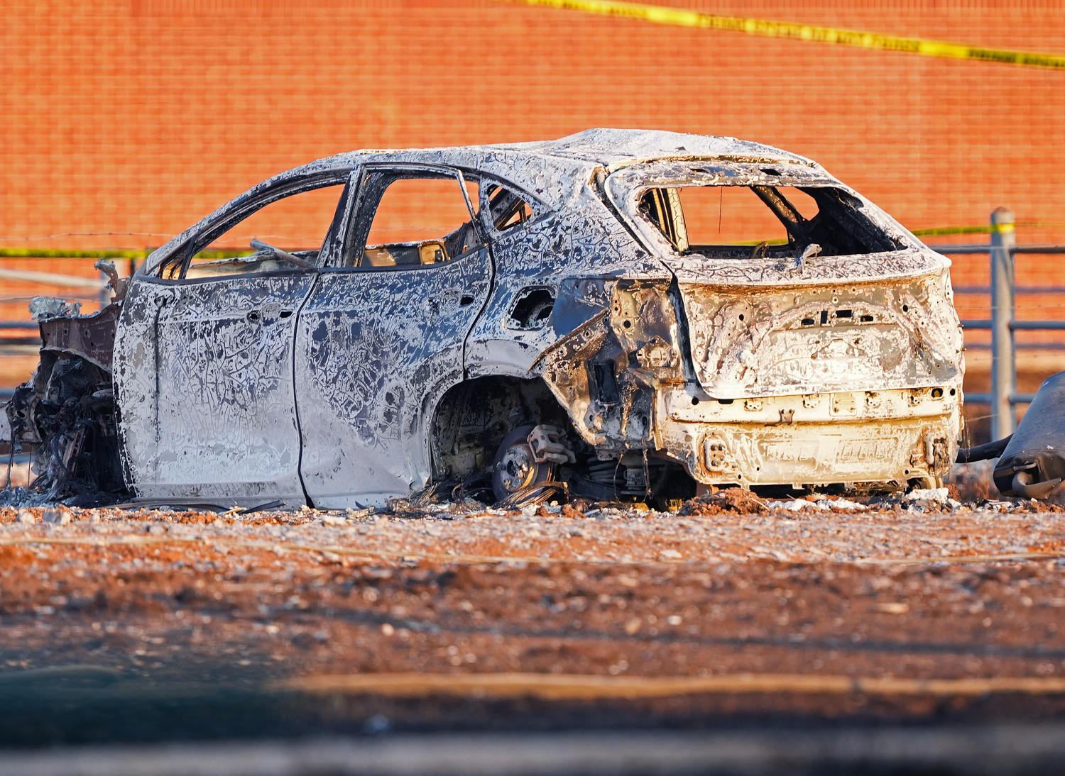 Texas pipeline fire is out, vehicle and human remains are found