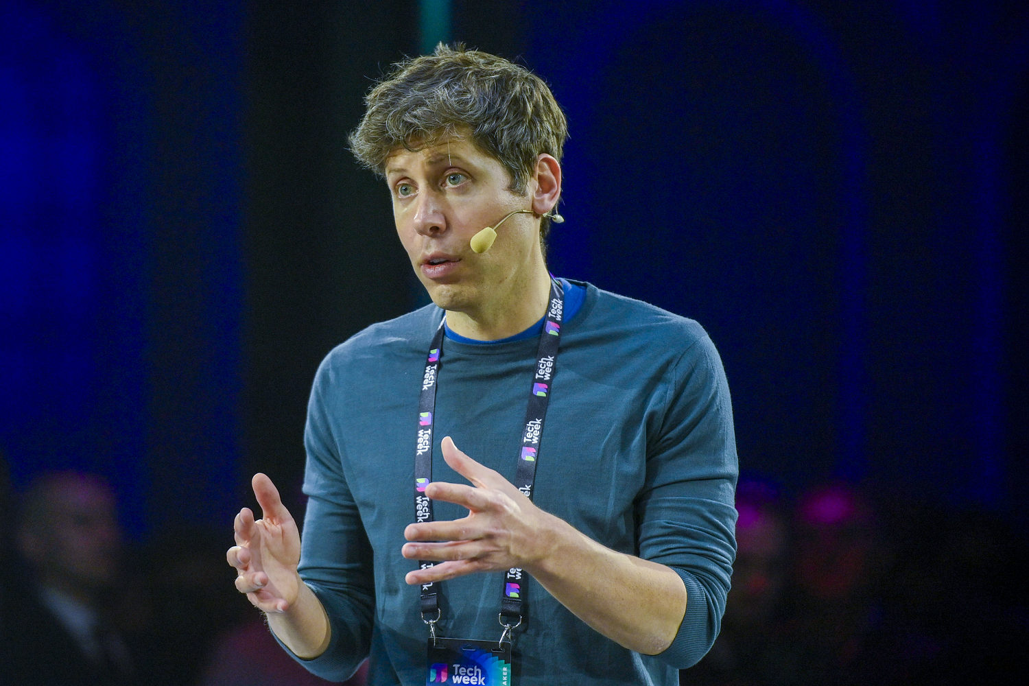 Sam Altman tells OpenAI staff there’s no plan for him to receive a ‘giant equity stake’ in company